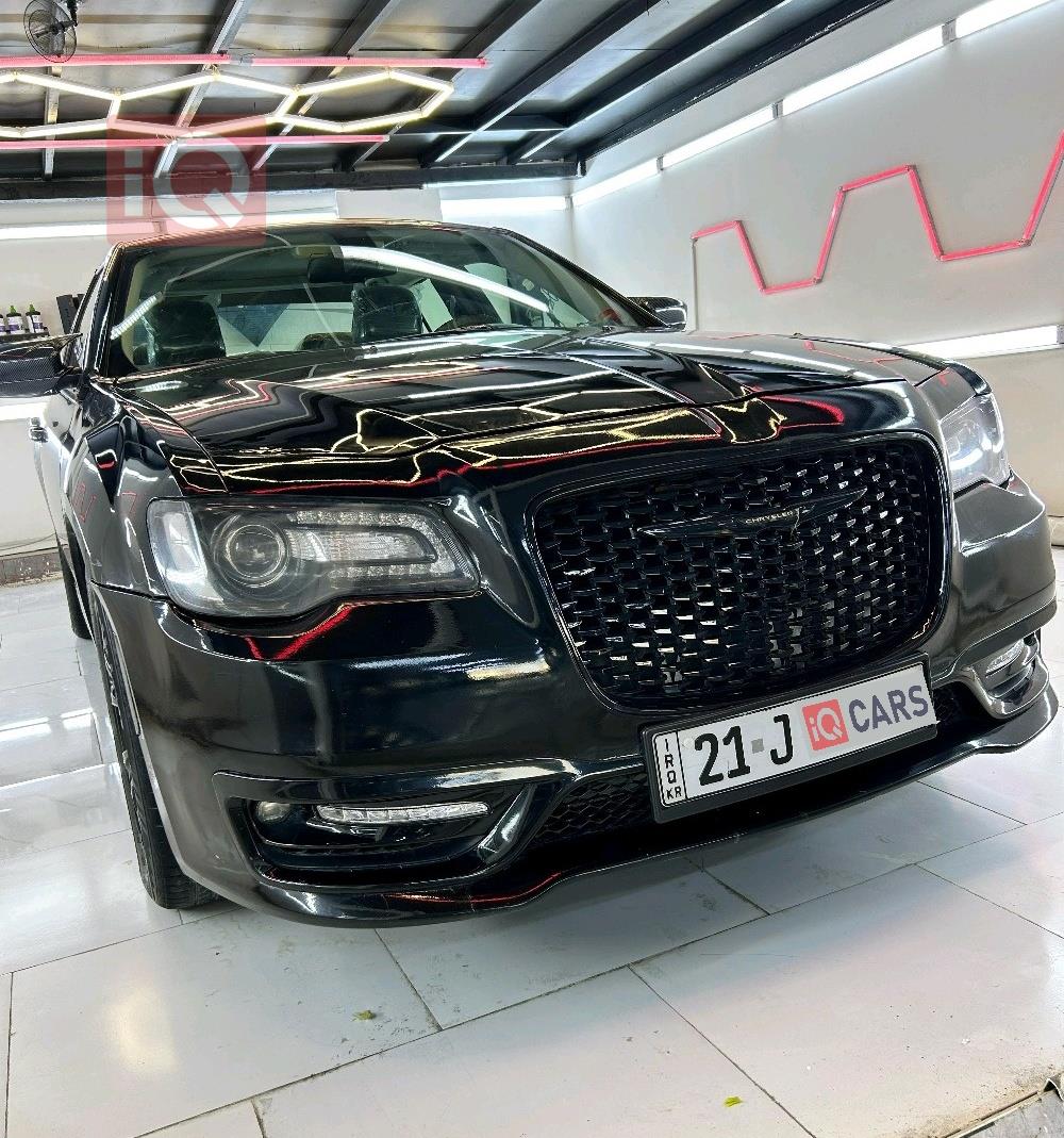 کرایسلەر 300